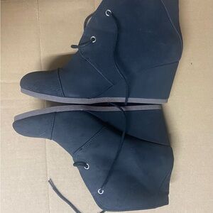Toms Black Wedge Boots